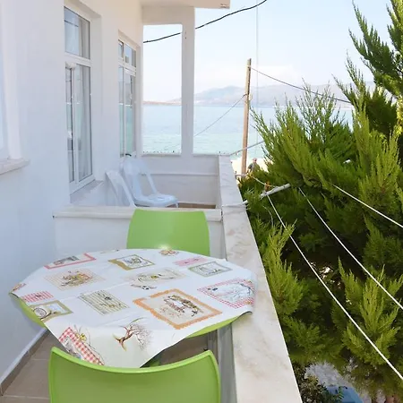 Motel Temel Avsa Adasi